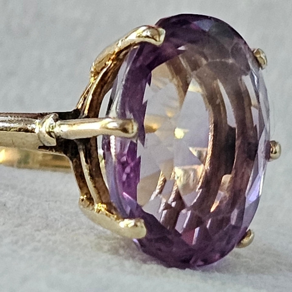 14k Yellow Gold Large Oval Amethyst Solitaire Ring - Picture 7 of 13